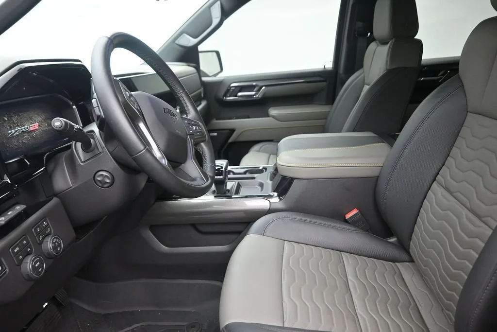 2026 Chevrolet Silverado 1500 ZR2 photo 12