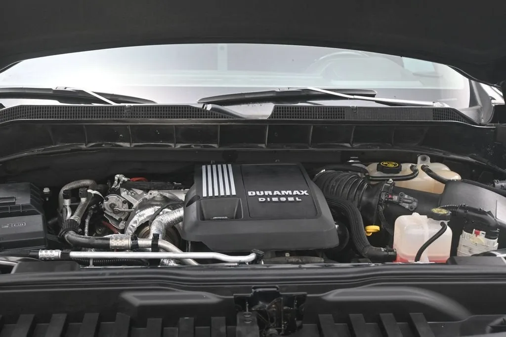 2023 Chevrolet Silverado 1500 LT photo 12