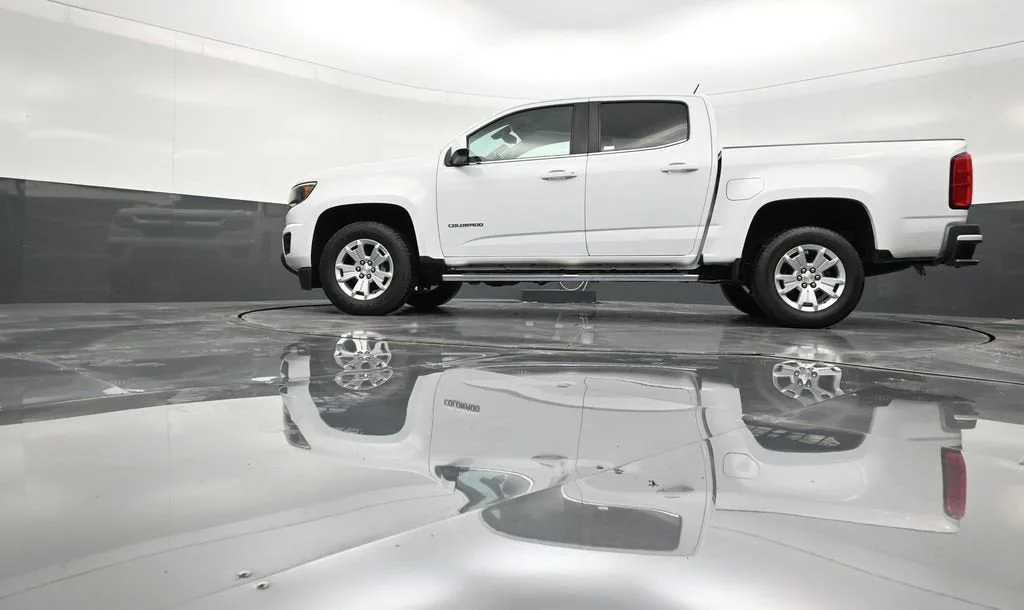 2020 Chevrolet Colorado LT photo 21