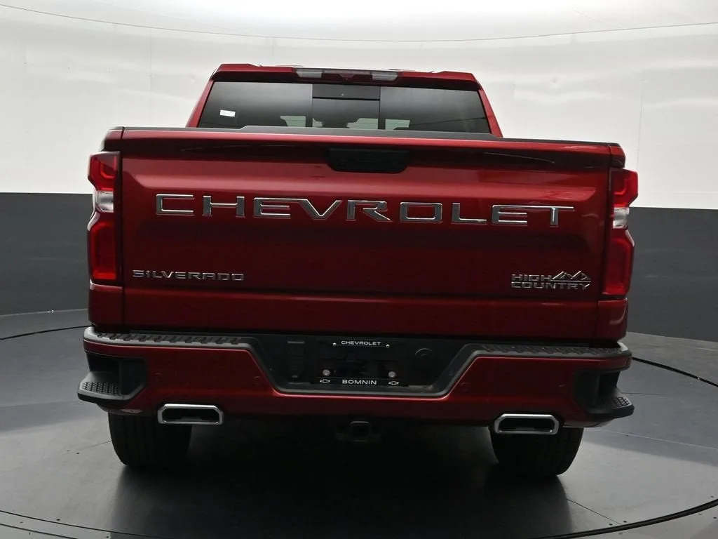 2025 Chevrolet Silverado 1500 High Country photo 4