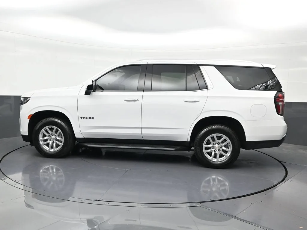 2024 Chevrolet Tahoe LS photo 2