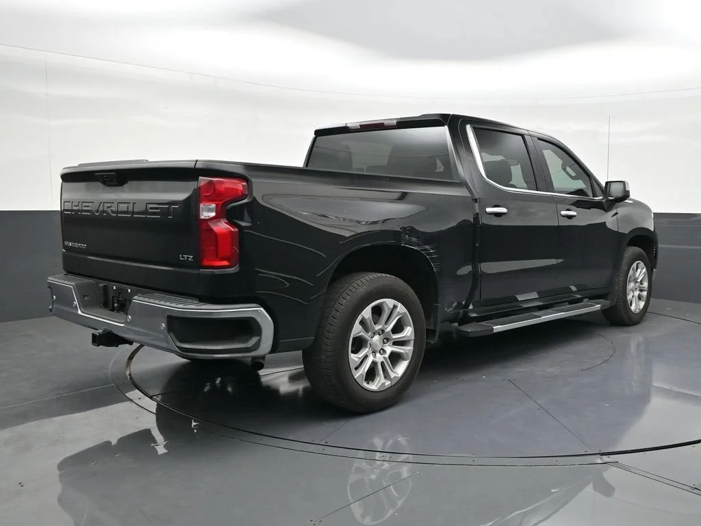 2024 Chevrolet Silverado 1500 LTZ photo 5