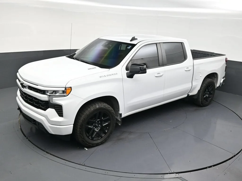 2023 Chevrolet Silverado 1500 RST photo 11
