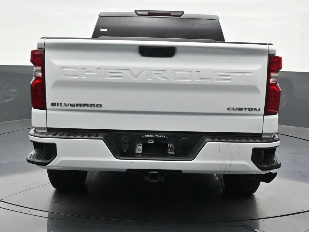 2022 Chevrolet Silverado 1500 Custom photo 4