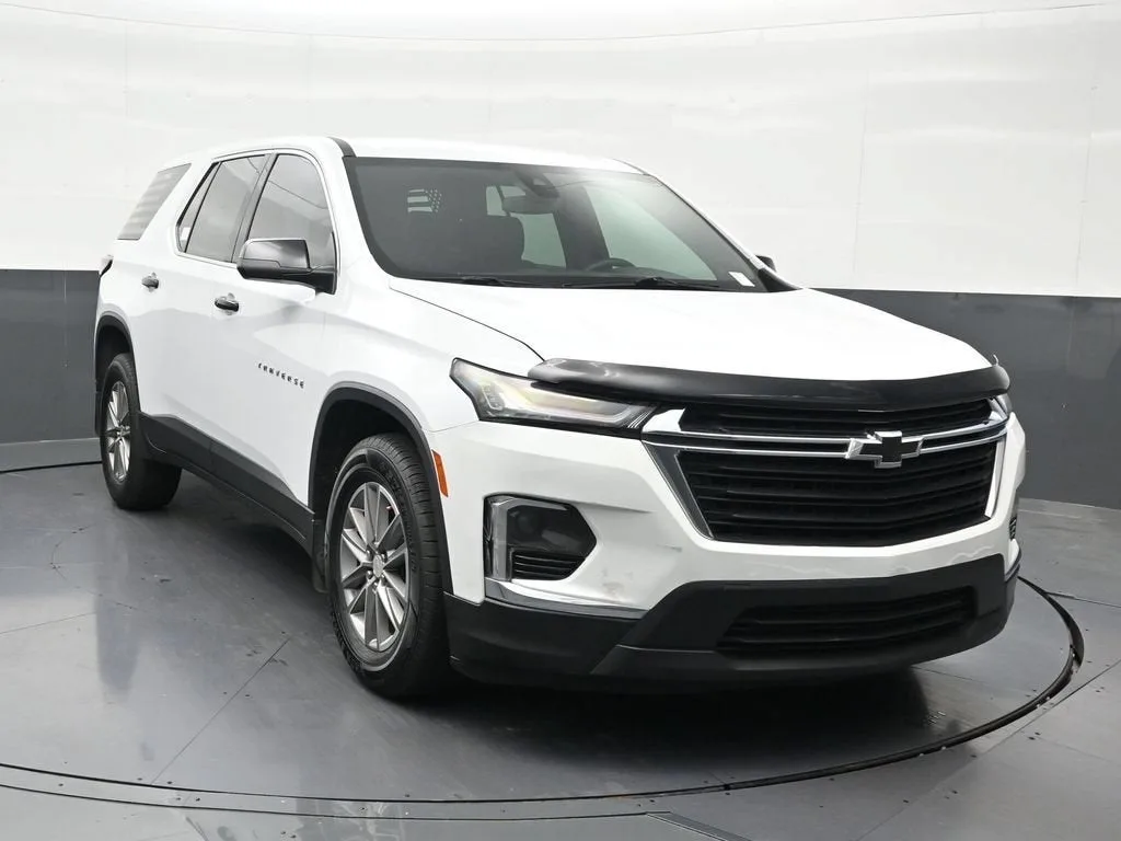2023 Chevrolet Traverse LS photo 8