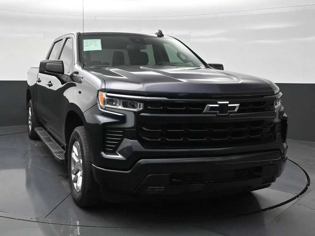 2024 Chevrolet Silverado 1500 RST photo 7