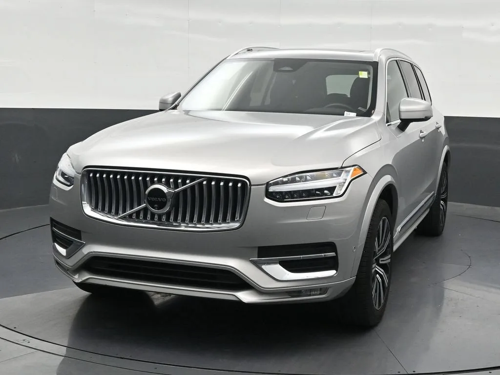 2024 Volvo XC90 B6 Plus Bright Theme 7-Seater photo 9