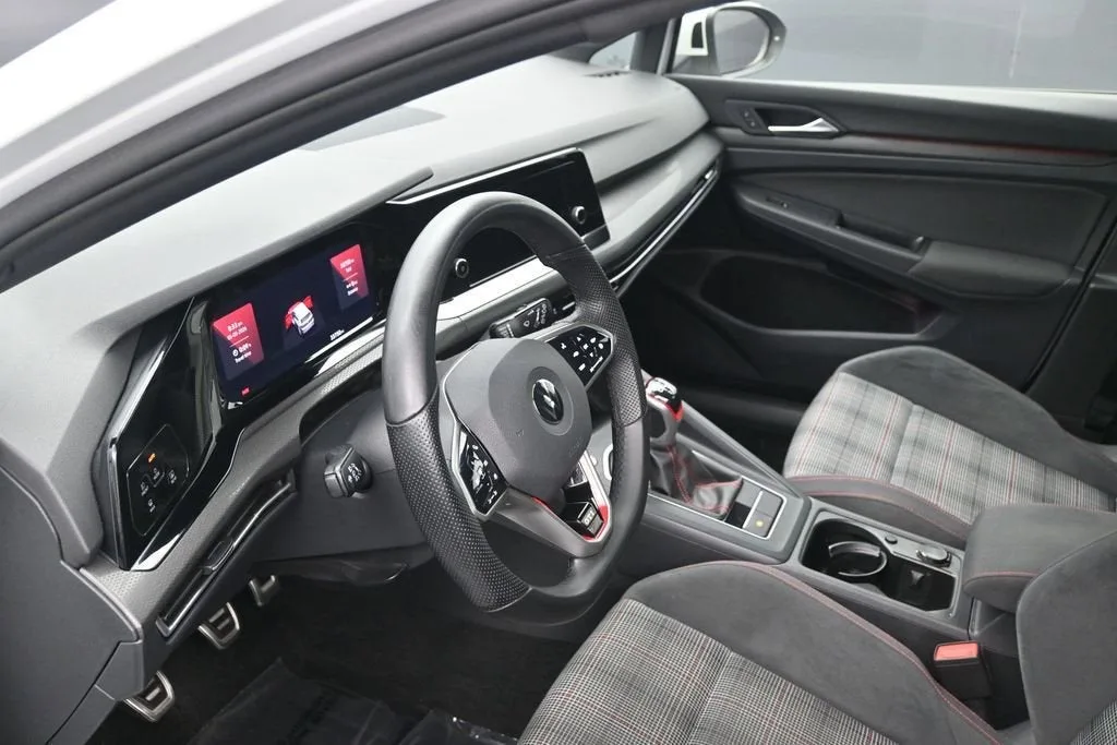 2023 Hyundai Elantra SEL photo 12
