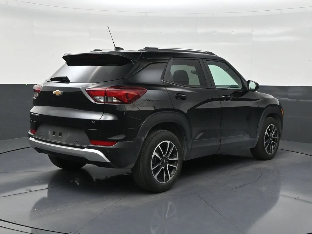 2025 Chevrolet Trailblazer LT photo 5