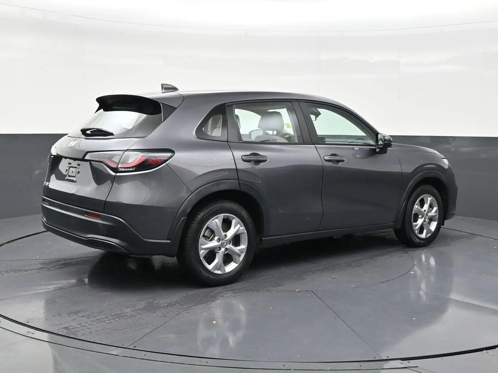2024 Honda HR-V 2WD LX photo 5