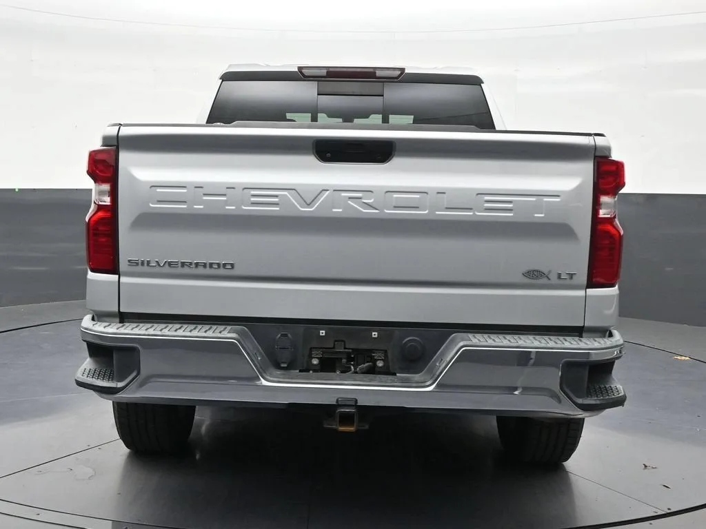 2019 Chevrolet Silverado 1500 LT photo 4