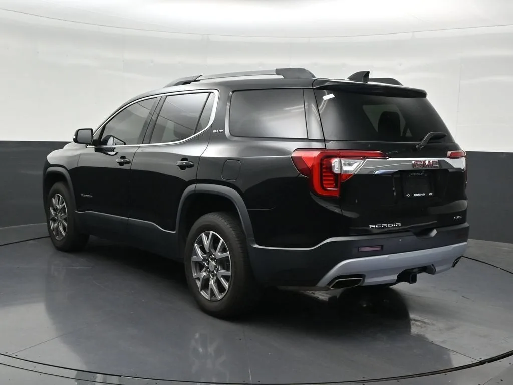 2020 GMC Acadia SLT photo 3