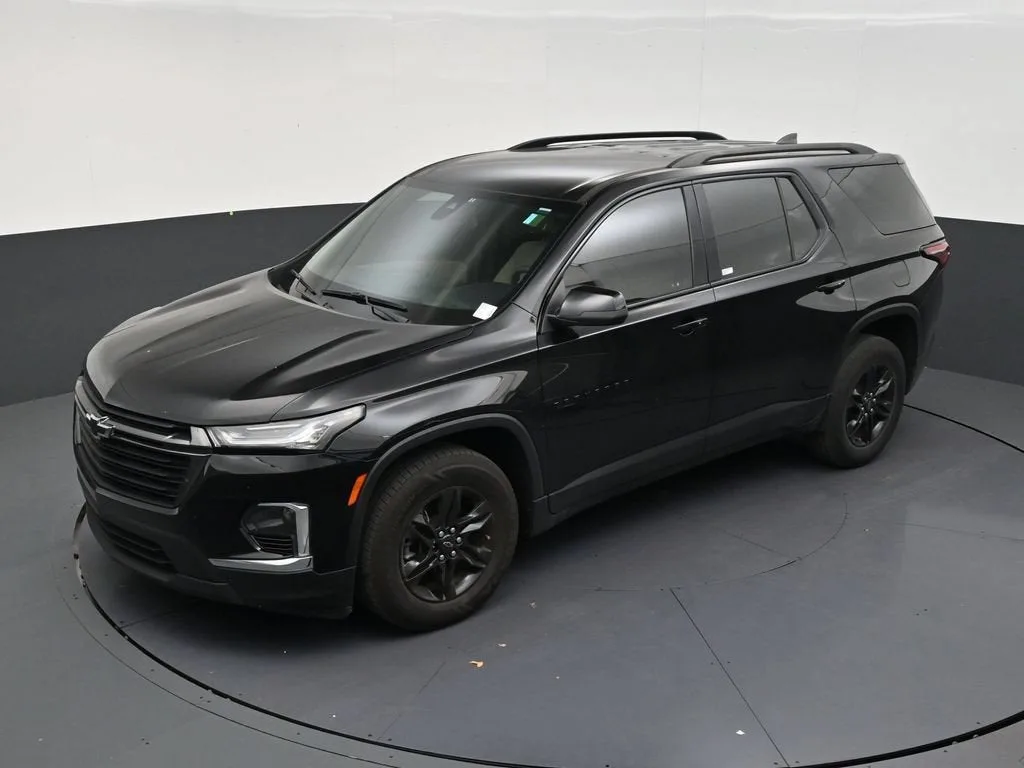 2023 Chevrolet Traverse LS photo 12