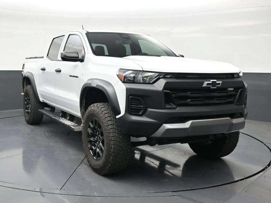 2024 Chevrolet Colorado Trail Boss photo 7