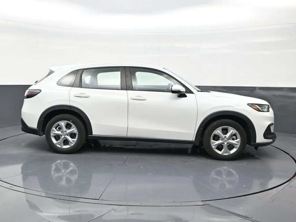 2023 Honda HR-V 2WD LX photo 6