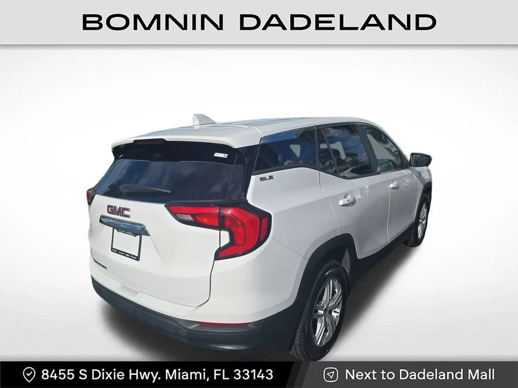 2021 GMC Terrain SLE photo 3