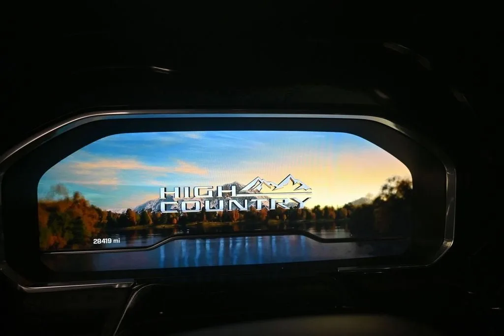 2024 Chevrolet Silverado 1500 High Country photo 10