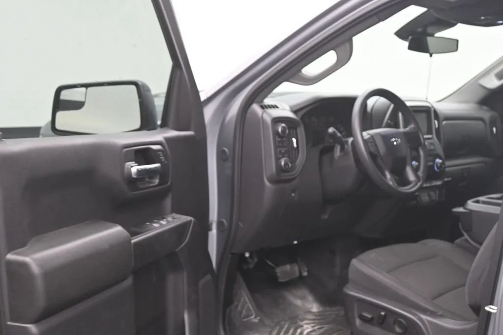 2025 Chevrolet Silverado 1500 Custom Trail Boss photo 11
