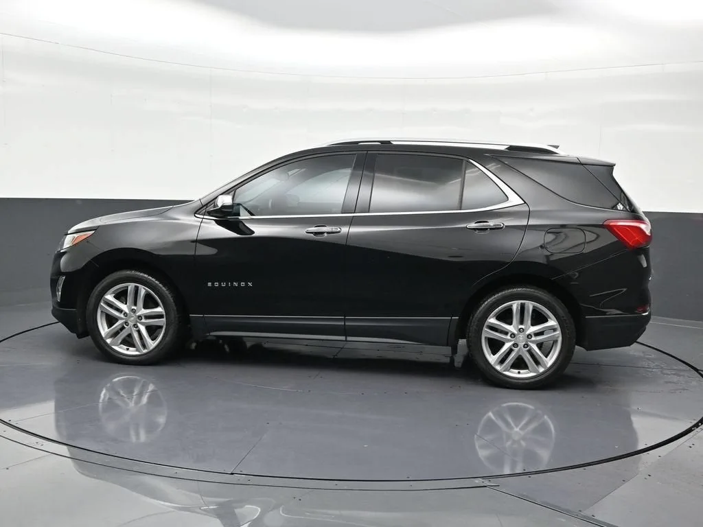 2019 Chevrolet Equinox Premier photo 2