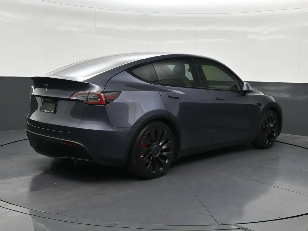 2022 Tesla Model Y Performance photo 5