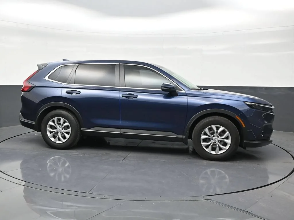 2025 Honda CR-V LX 2WD photo 6