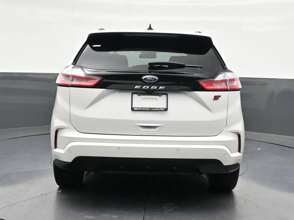 2024 Ford Edge ST-Line photo 4