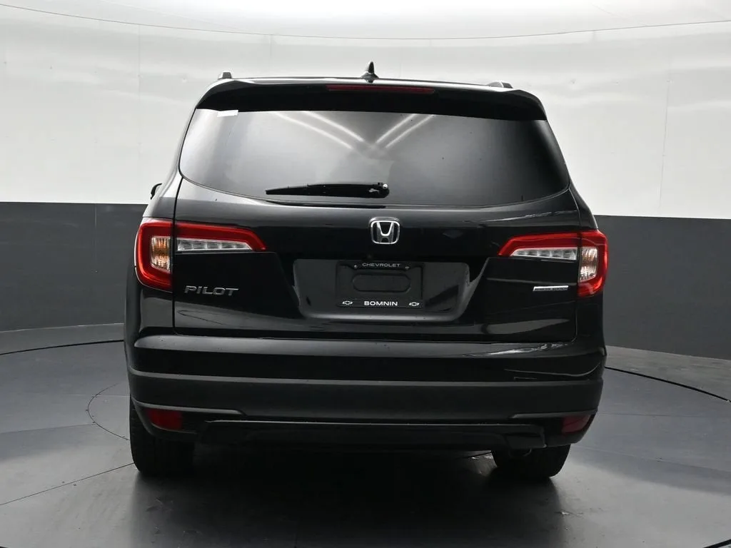 2021 Honda Pilot 2WD Special Edition photo 4