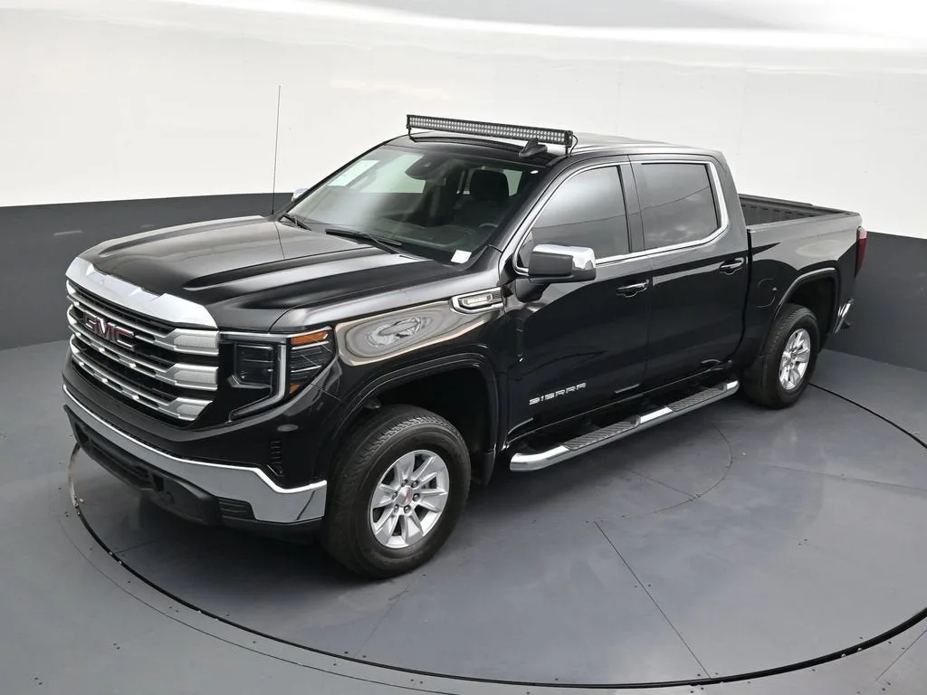 2024 GMC Sierra 1500 SLE photo 12