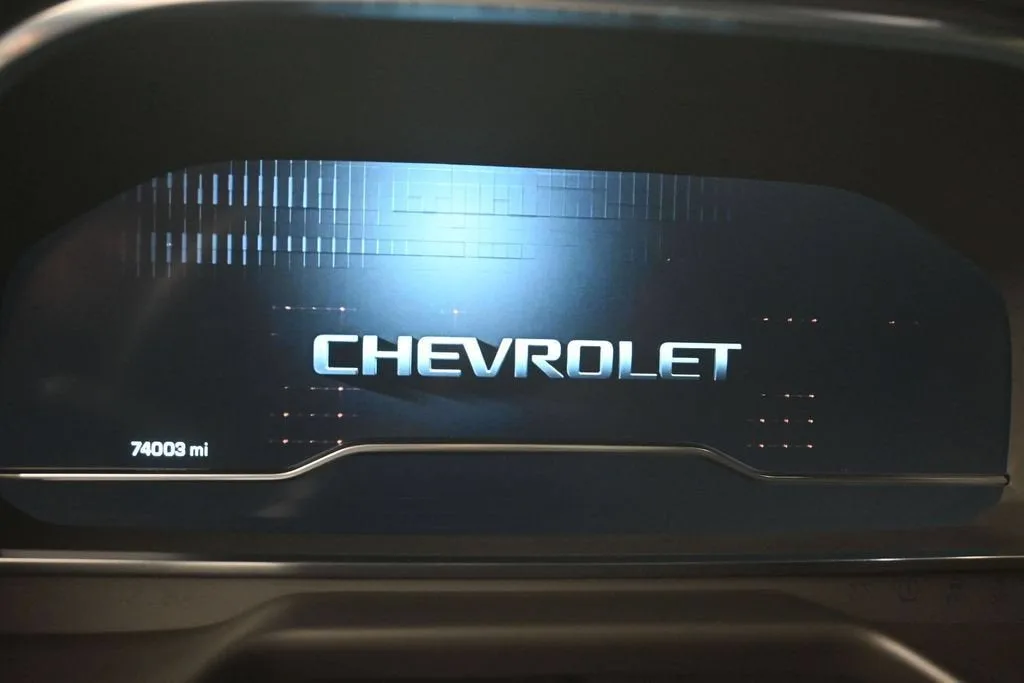 2024 Chevrolet Suburban RST photo 10