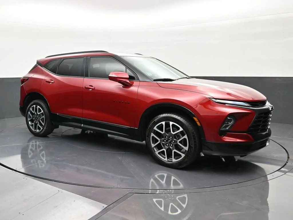 2025 Chevrolet Blazer RS photo 7