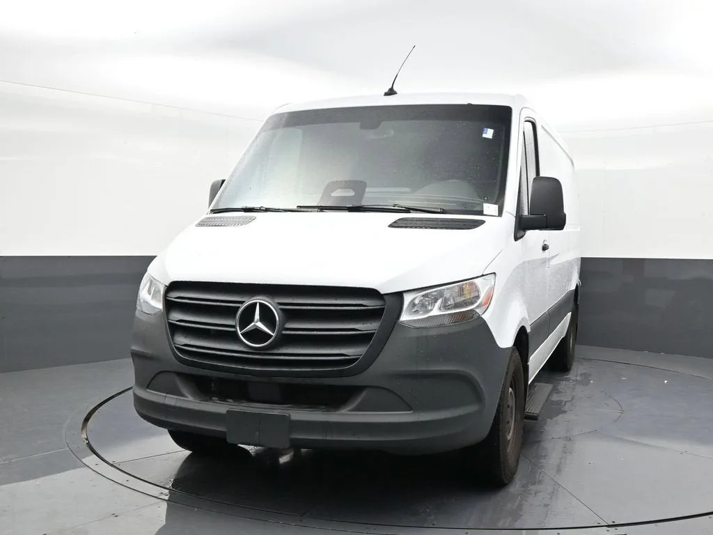 2025 Mercedes-Benz Sprinter 2500 Standard Roof 4-Cyl Diesel photo 8