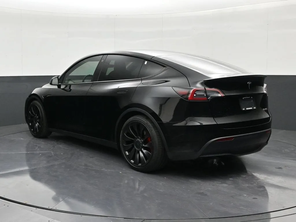 2022 Tesla Model Y Performance photo 3