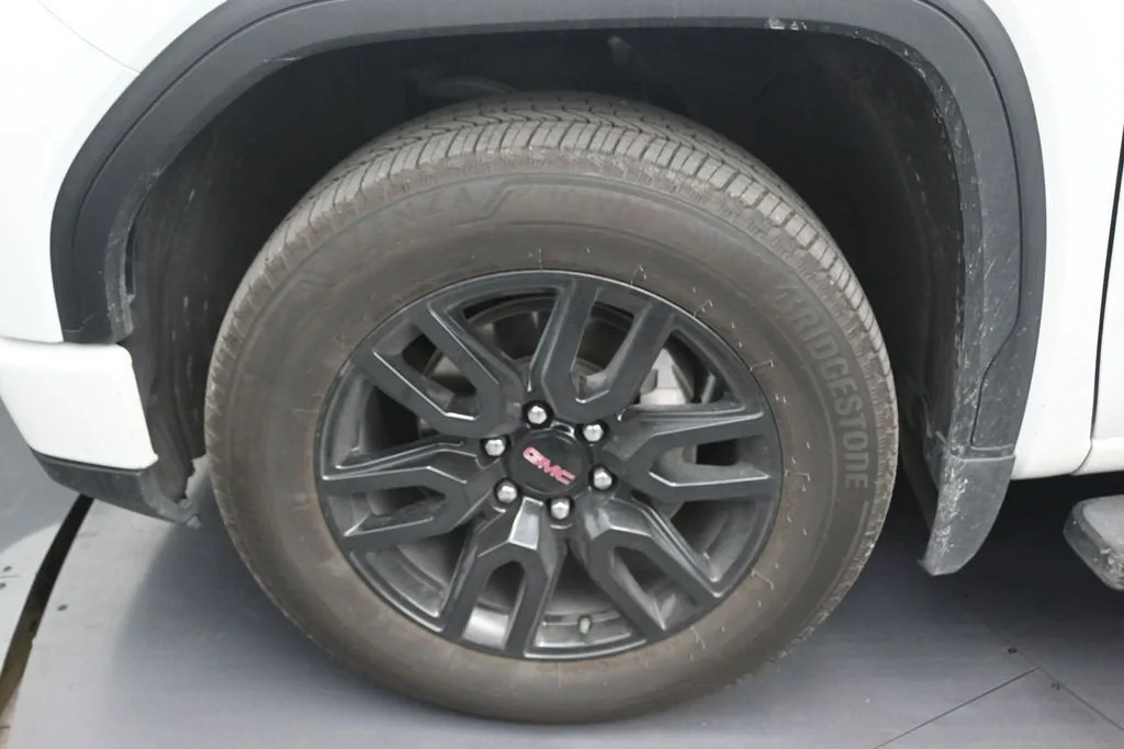 2024 GMC Sierra 1500 Elevation photo 9