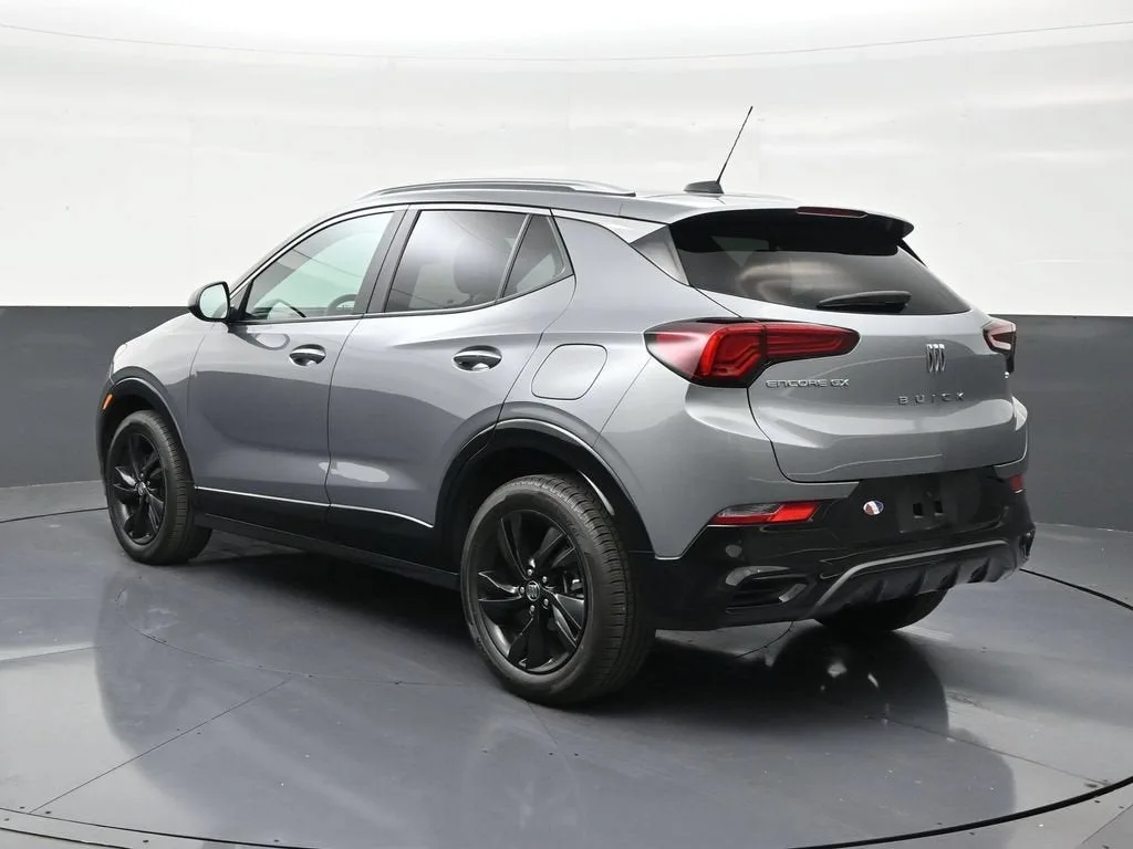 2024 Buick Encore GX Sport Touring photo 3