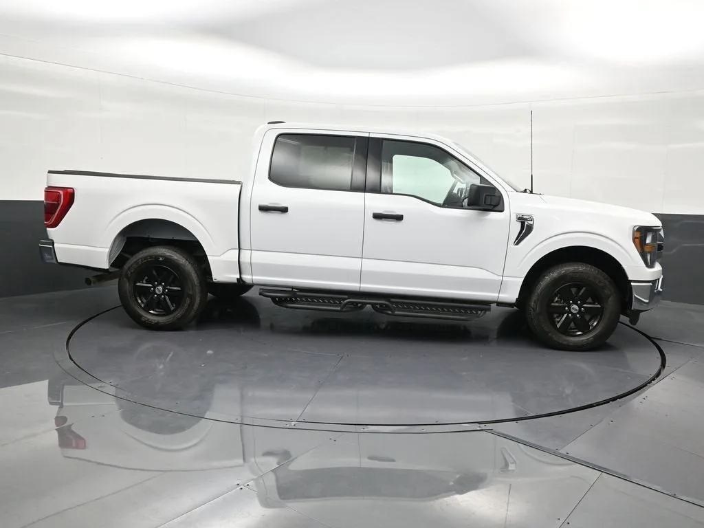 2023 Ford F-150 XL photo 7