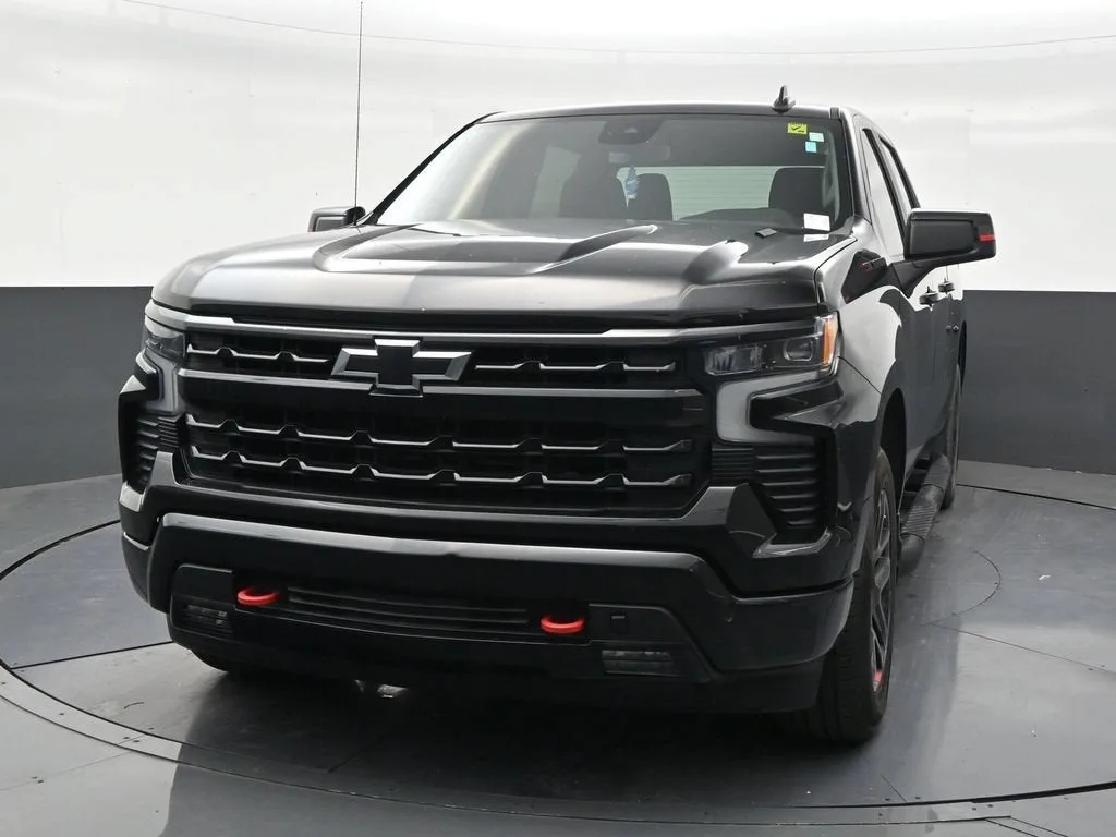 2023 Chevrolet Silverado 1500 RST photo 8