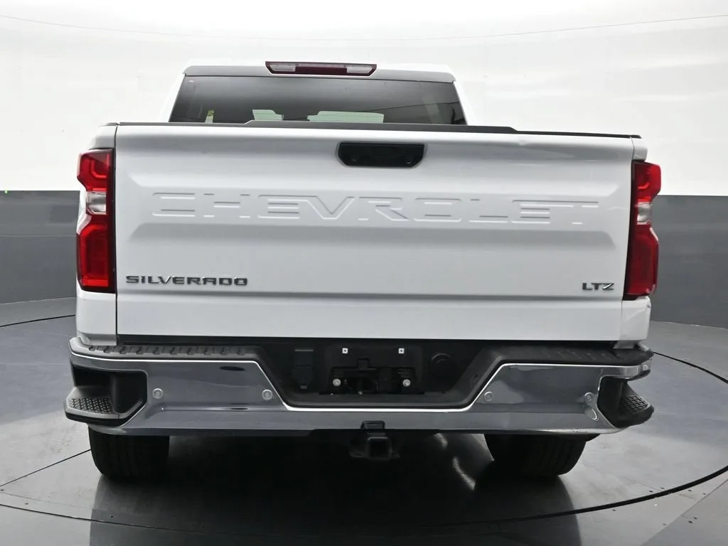 2023 Chevrolet Silverado 1500 LTZ photo 4