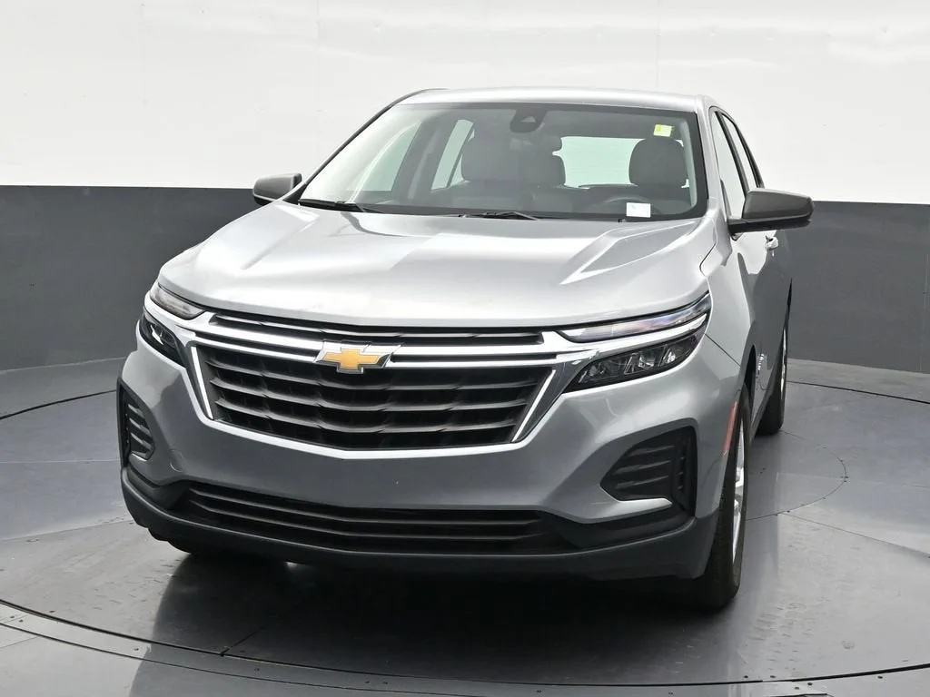 2024 Chevrolet Equinox LS photo 9