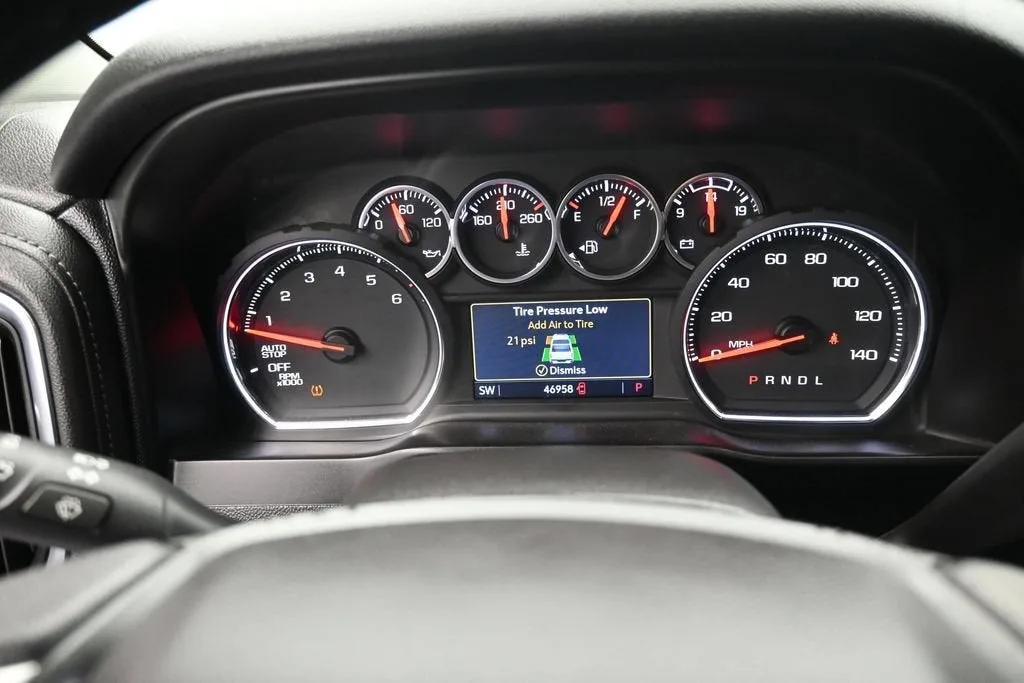 2020 Chevrolet Silverado 1500 RST photo 9