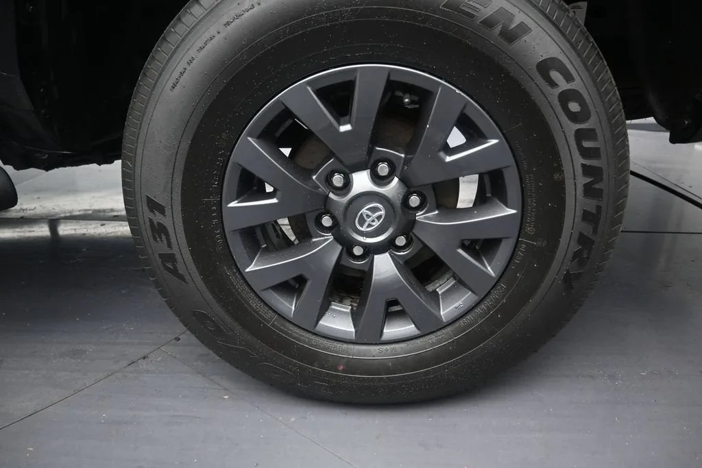 2021 Toyota Tacoma SR5 V6 photo 10