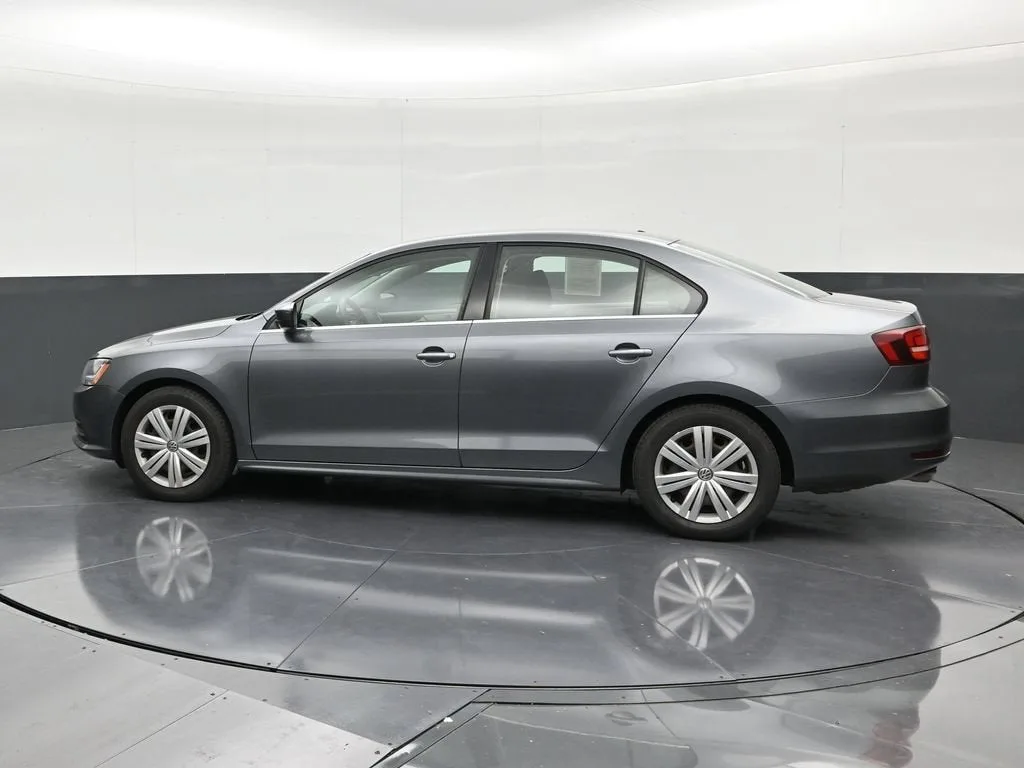 2017 Volkswagen Jetta 1.4T S photo 2
