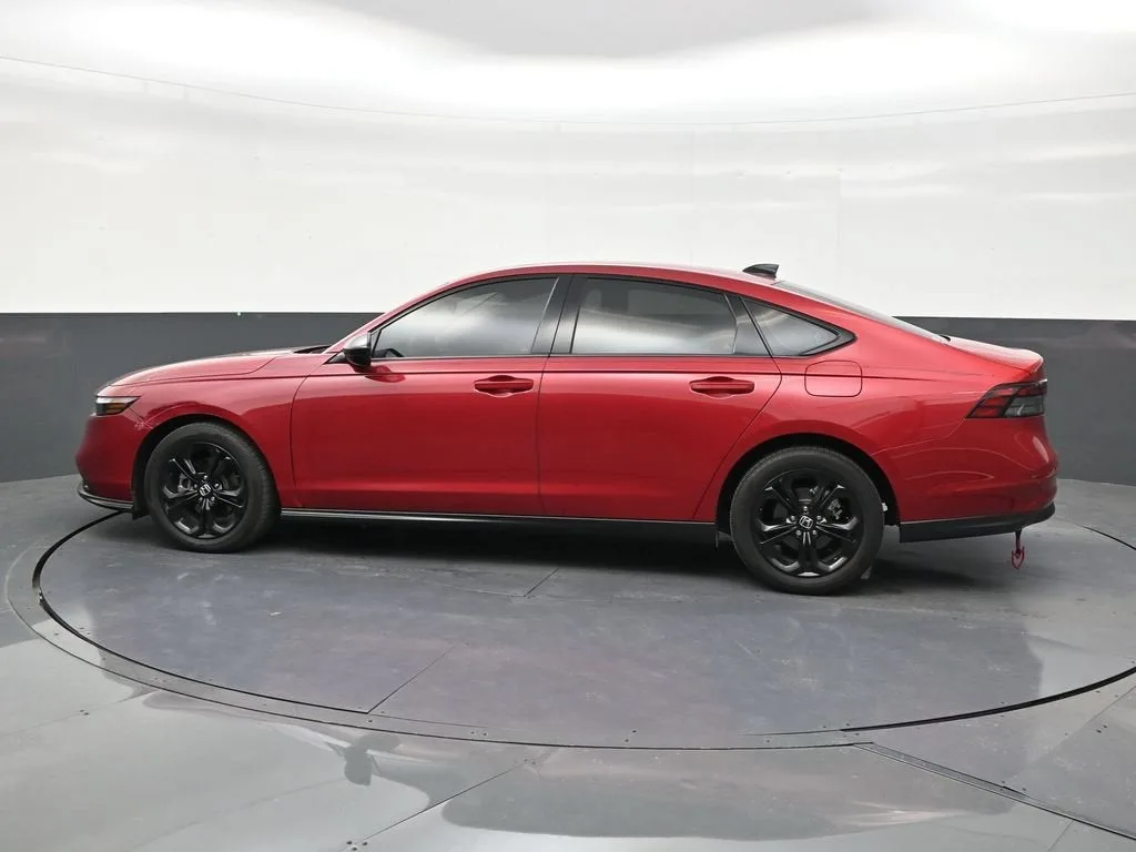 2025 Honda Accord Sedan SE photo 2