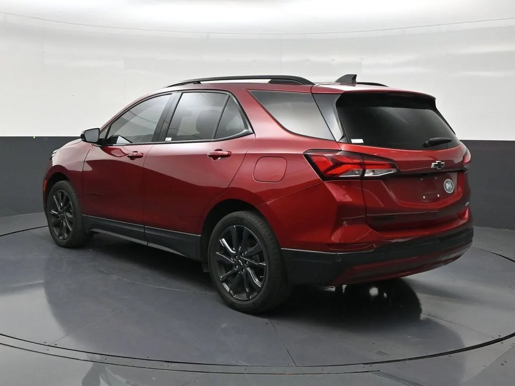 2024 Chevrolet Equinox RS photo 3