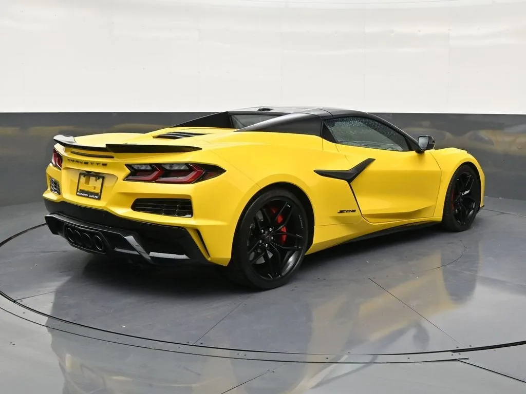 2026 Chevrolet Corvette Z06 1LZ photo 5