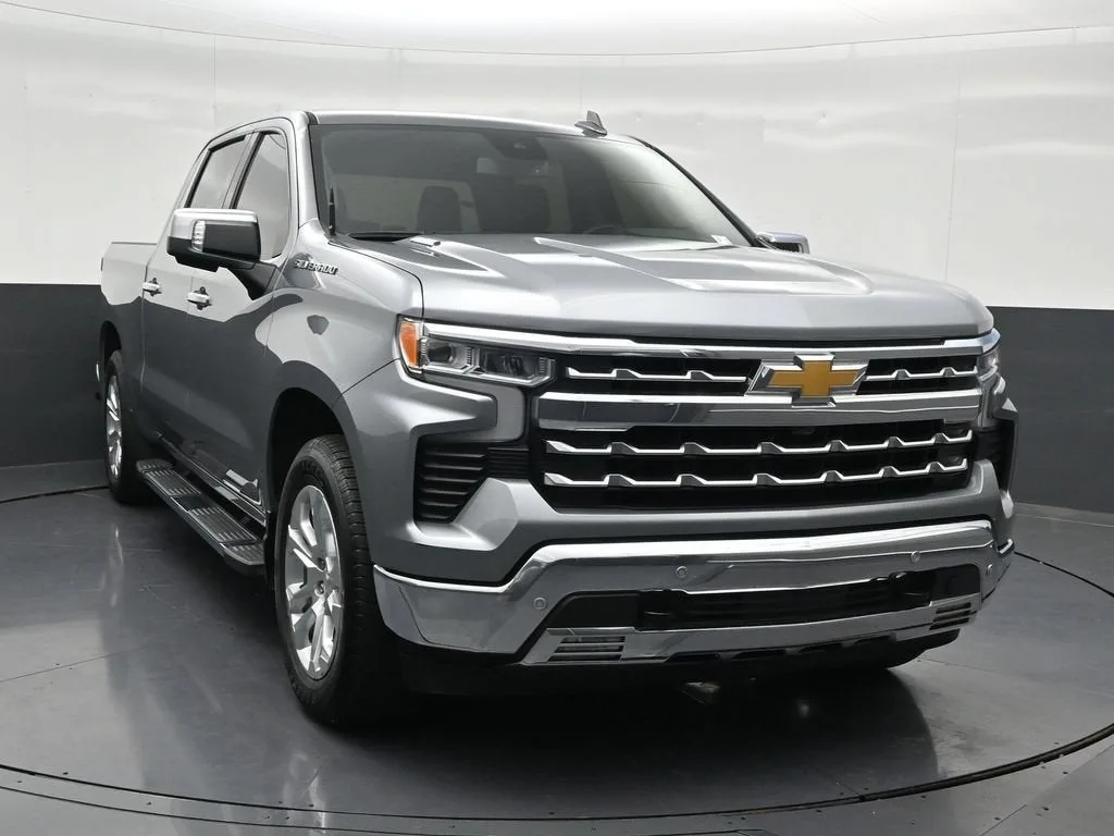 2024 Chevrolet Silverado 1500 LTZ photo 8