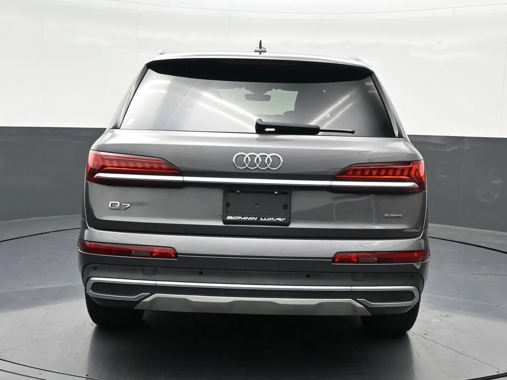 2021 Audi Q7 Premium Plus 45 TFSI quattro Tiptronic photo 4