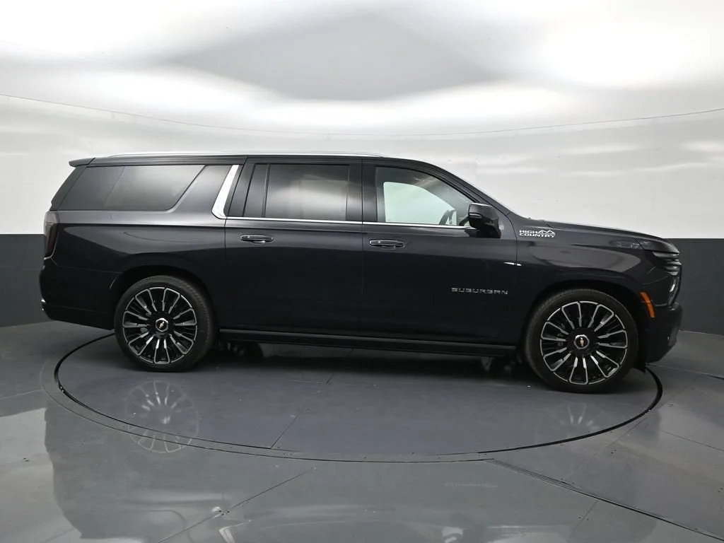 2026 Chevrolet Suburban High Country photo 6