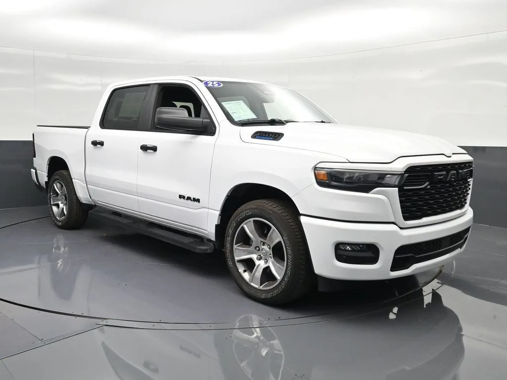 2025 RAM 1500 Tradesman photo 5