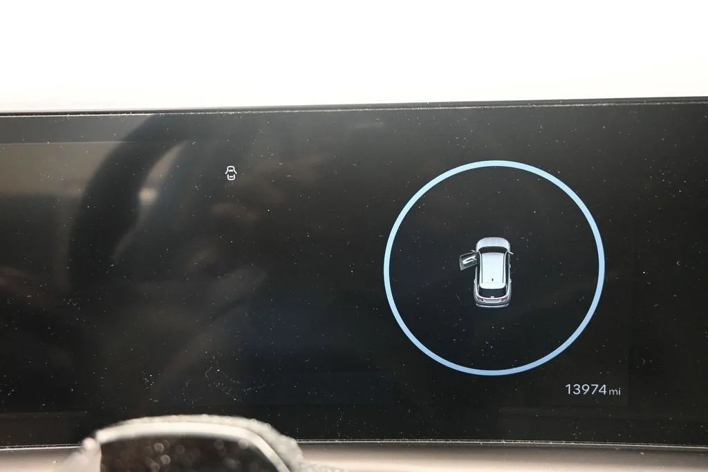 2025 Hyundai Tucson SEL Convenience photo 11