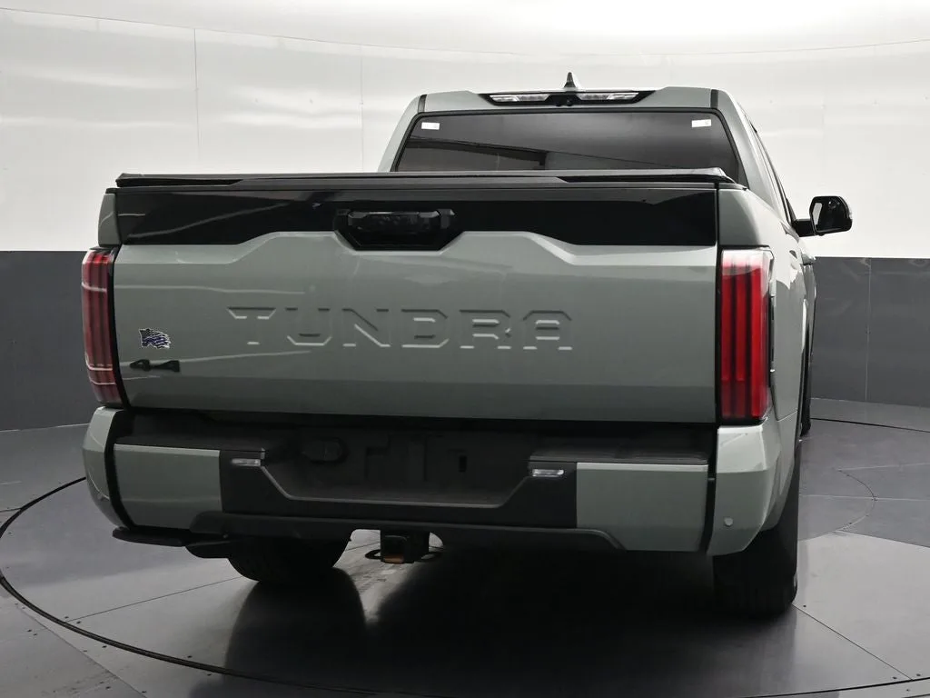 2024 Toyota Tundra Hybrid Platinum photo 2